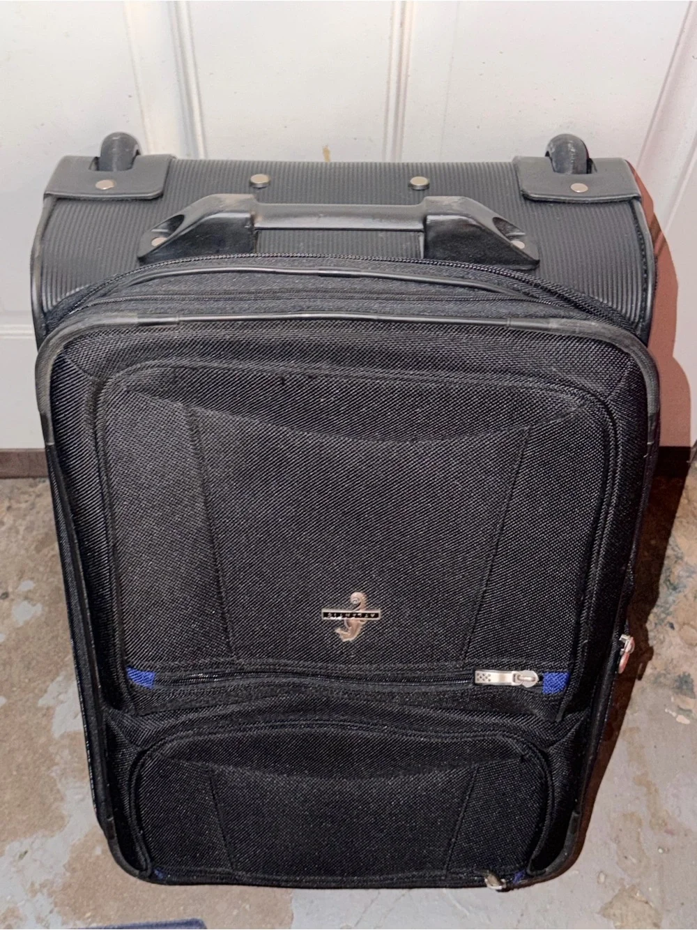 Atlantic Suitcase Luggage Travel Bag With Handle Good Condition Used Pre Owned A